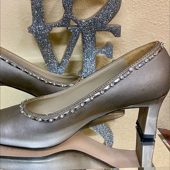 Wild Rose Shoes - Wild Rose sparkly jeweled Pewter pumps